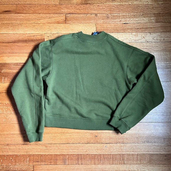 The North Face, Cropped Sweatshirt, Forest Olive Green, women’s US Small - Picture 2 of 7